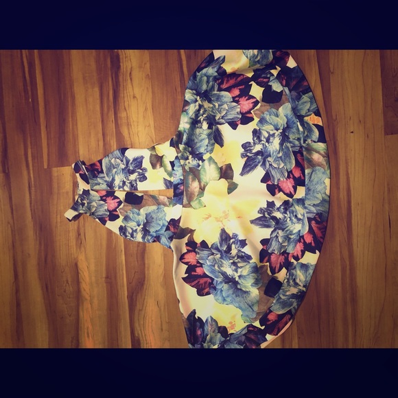 Mini party dress - Picture 1 of 1